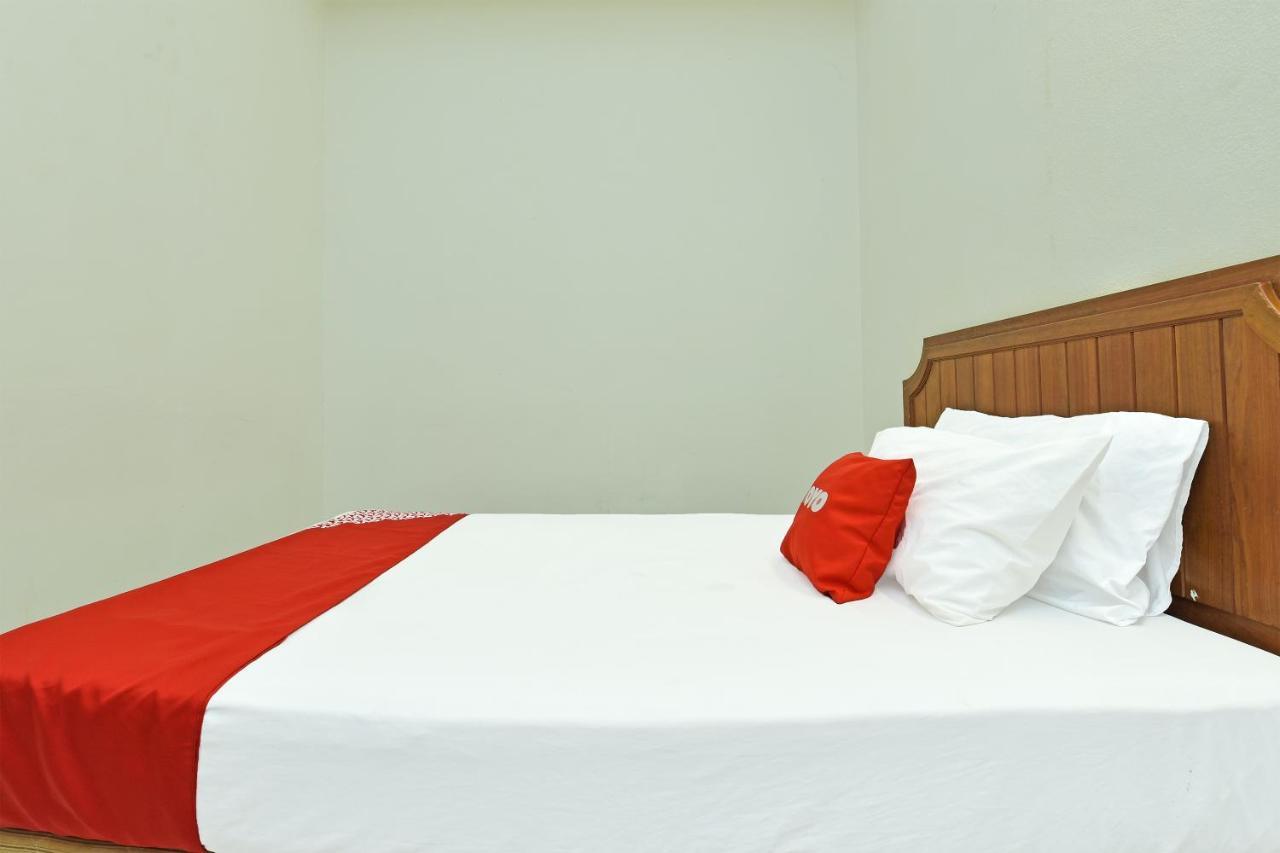 F Hotel Sungai Dua Bukit Eksteriør billede