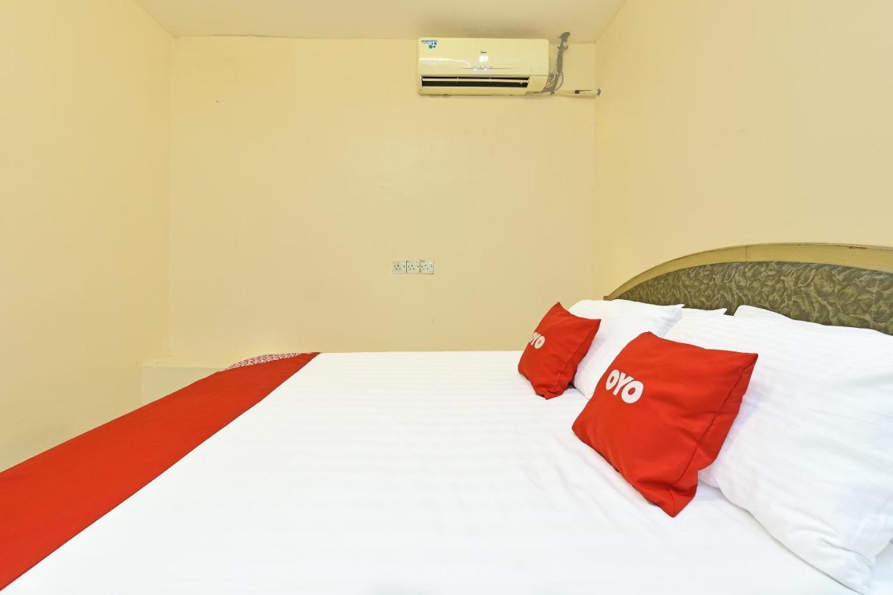 F Hotel Sungai Dua Bukit Eksteriør billede