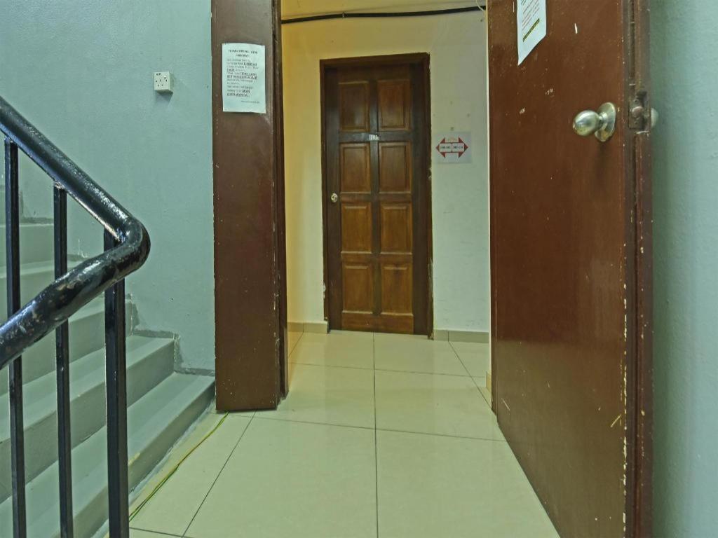 F Hotel Sungai Dua Bukit Eksteriør billede