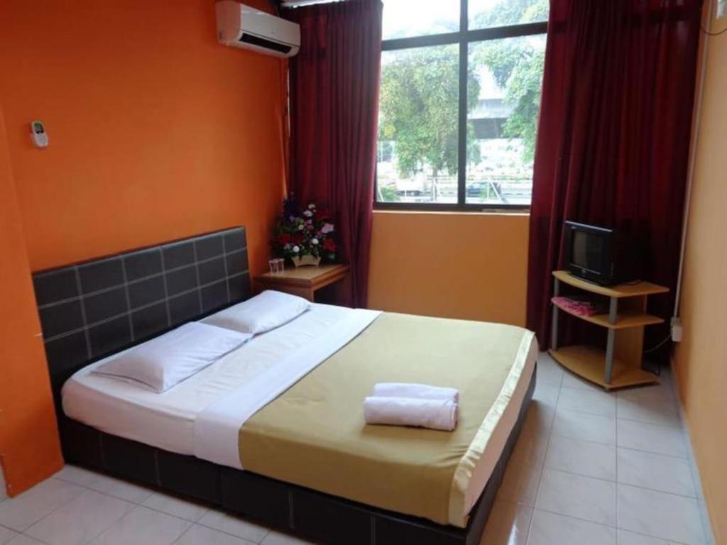 F Hotel Sungai Dua Bukit Eksteriør billede