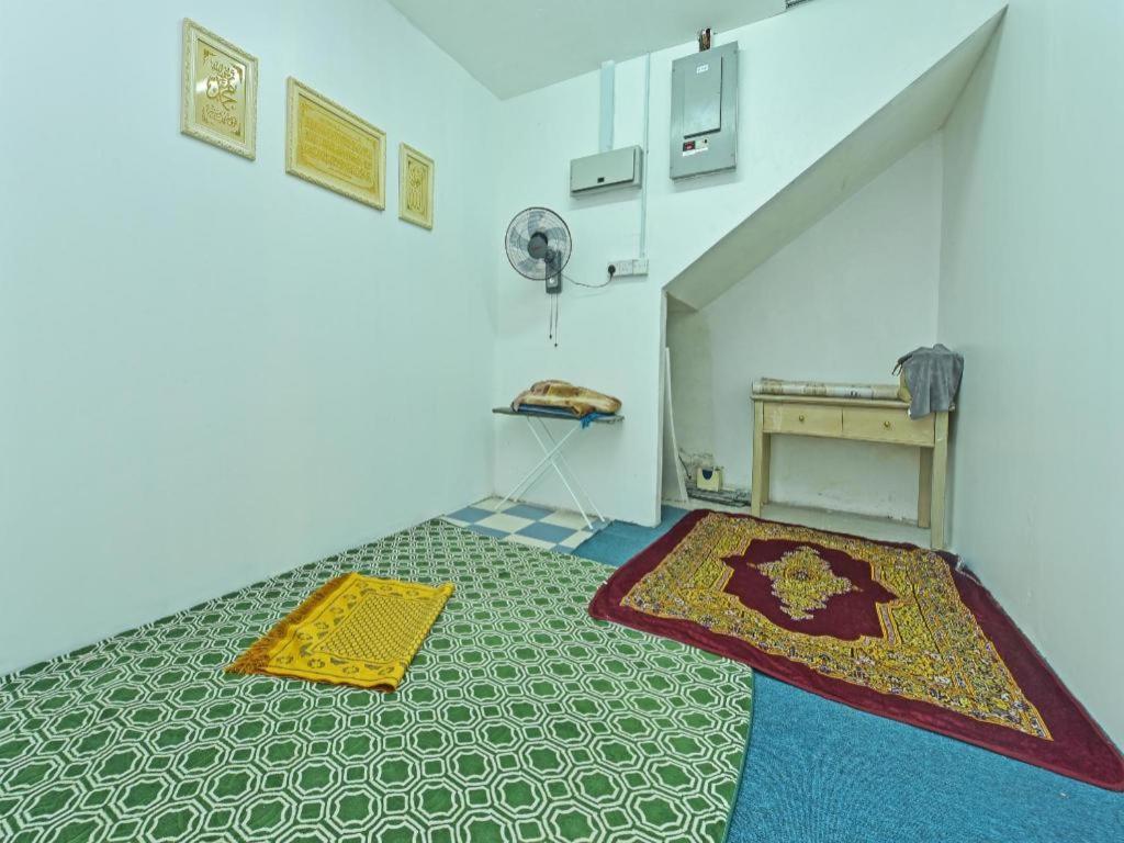 F Hotel Sungai Dua Bukit Eksteriør billede