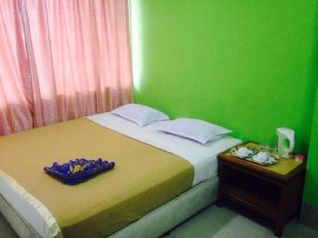 F Hotel Sungai Dua Bukit Eksteriør billede